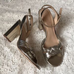 BADGLEY MISCHKA Knotted Block Heel Sandal
